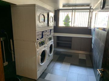 Departamento 2D 1B a Pasos de Metro República y Cumming