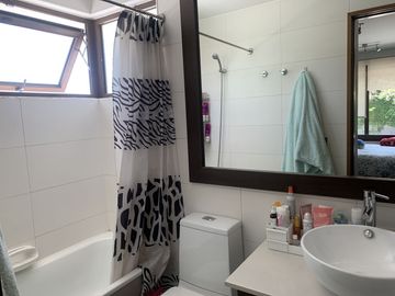 VENTA CASA EN CONDOMINIO LOS LITRES, LO BARNECHEA