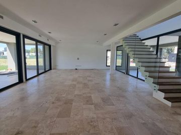 Casa en venta en La Calesa Pilará | VCO Propiedades