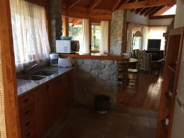 Venta Cabaña 2 dorm c/ cochera, Puerto Manzano,  Villa La Angostura