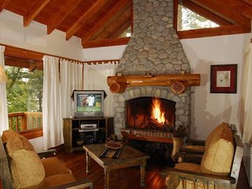 Venta Cabaña 2 dorm c/ cochera, Puerto Manzano,  Villa La Angostura