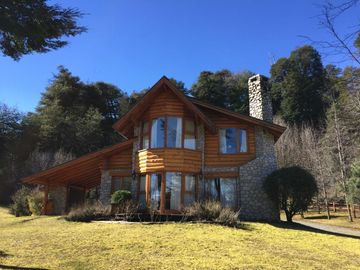 Venta Cabaña 2 dorm c/ cochera, Puerto Manzano,  Villa La Angostura