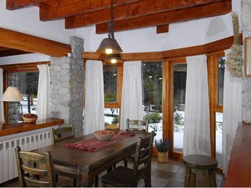 Venta Cabaña 2 dorm c/ cochera, Puerto Manzano,  Villa La Angostura