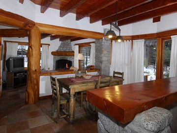 Venta Cabaña 2 dorm c/ cochera, Puerto Manzano,  Villa La Angostura