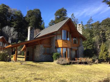 Venta Cabaña 2 dorm c/ cochera, Puerto Manzano,  Villa La Angostura