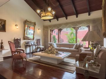 CASA EN VENTA VALLE  HERMOSO -SURCO