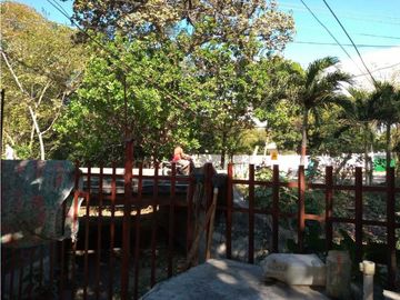 Se vende propiedad comercial ubicada en Bonda santa marta