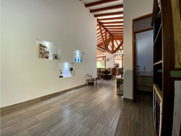Finca Independiente Via San Antonio (Rionegro)