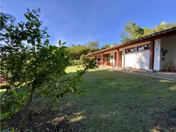 Finca Independiente Via San Antonio (Rionegro)