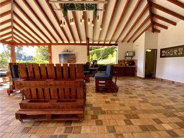 Finca Independiente Via San Antonio (Rionegro)