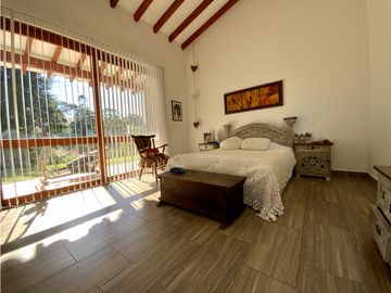 Finca Independiente Via San Antonio (Rionegro)