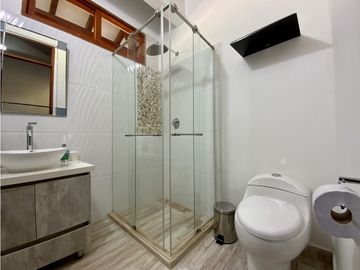 Finca Independiente Via San Antonio (Rionegro)