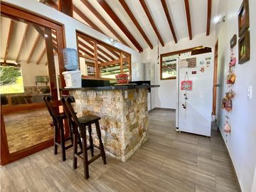Finca Independiente Via San Antonio (Rionegro)