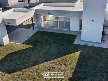 Casa en Venta Funes Don Mateo - Estrenar 3 Dormitorios