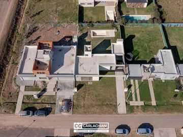 Casa en Venta Funes Don Mateo - Estrenar 3 Dormitorios