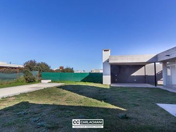 Casa en Venta Funes Don Mateo - Estrenar 3 Dormitorios
