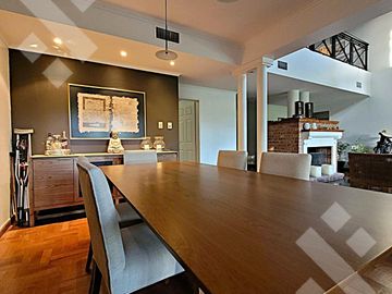 Venta Casa 4 dorm. Barrio Rincon Club de Campo Neuquen