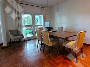Venta Casa 4 dorm. Barrio Rincon Club de Campo Neuquen