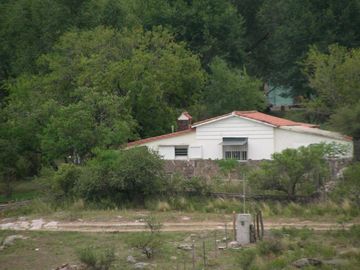 OPORTUNIDAD - Chalet de Campo a la Venta Casa 2 dorm  - Lote 1875m2 - Parque Siquiman - Córdoba