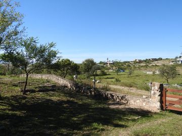OPORTUNIDAD - Chalet de Campo a la Venta Casa 2 dorm  - Lote 1875m2 - Parque Siquiman - Córdoba