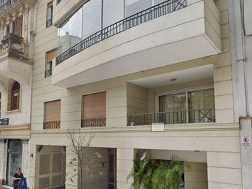 Hermoso departamento de 4 ambientes en venta/alquiler en Suipacha al 1300