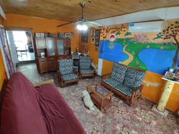 Casa  en venta en Gregorio De Laferrere