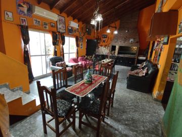 Casa  en venta en Gregorio De Laferrere