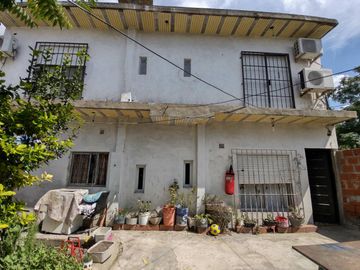 Casa  en venta en Gregorio De Laferrere