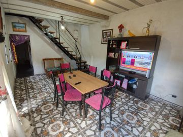 Casa  en venta en Gregorio De Laferrere