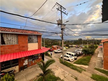 Venta de casa en Popayán, en el B/ San Eduardo.