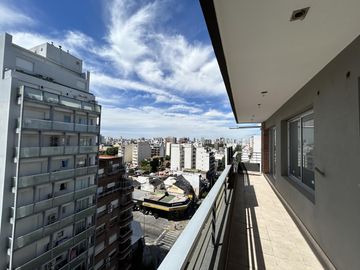 Venta Departamento / Semipiso 3 ambientes con Balcón Corrido en Villa Urquiza