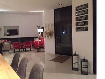 Costa Esmeralda - Casa en venta en barrio ecuestre