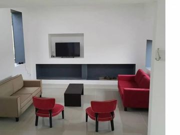 Costa Esmeralda - Casa en venta en barrio ecuestre