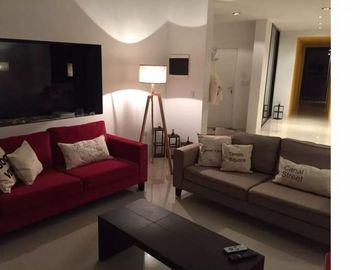 Costa Esmeralda - Casa en venta en barrio ecuestre