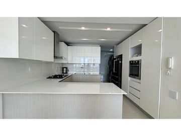 VENTA DE APARTAMENTO EN BUEN SECTOR DE LA CIUDAD