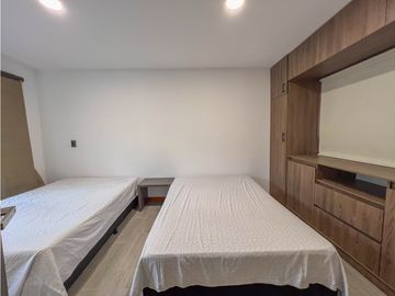 MODERNA RODEADA DE NATURALEZA EN COPACABANA