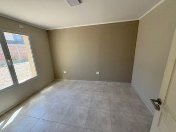 VENTA DE CASA EN B° CONFLUENCIA, PLOTTIER