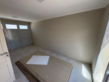 VENTA DE CASA EN B° CONFLUENCIA, PLOTTIER