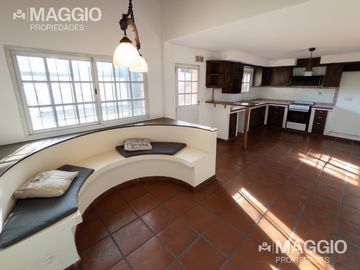 Casa - Villa Luzuriaga