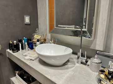 Casa con Piscina en Barrio Parque Las Picadas