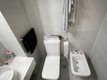 Departamento en  venta de 4 ambientes con dos baños  - Wilde