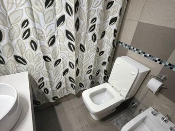 Departamento en  venta de 4 ambientes con dos baños  - Wilde