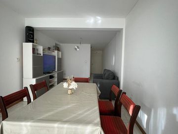 Departamento en  venta de 4 ambientes con dos baños  - Wilde
