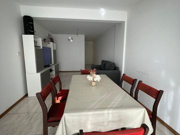 Departamento en  venta de 4 ambientes con dos baños  - Wilde