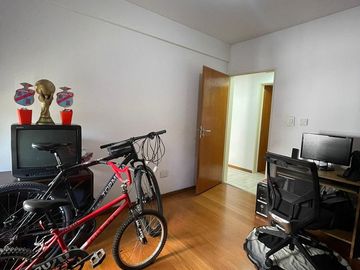 Departamento en  venta de 4 ambientes con dos baños  - Wilde