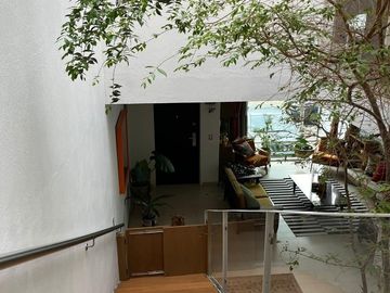 CASA EN VENTA EN EL CORTIJO CON AMPLIA TERRAZA
