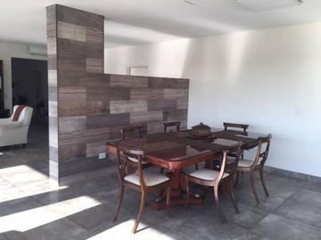 CASA EN VENTA EN BARRIO EL CANTON  – MAROTO PROPIEDADES