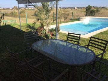 CASA EN VENTA EN BARRIO EL CANTON  – MAROTO PROPIEDADES