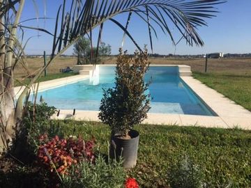 CASA EN VENTA EN BARRIO EL CANTON  – MAROTO PROPIEDADES