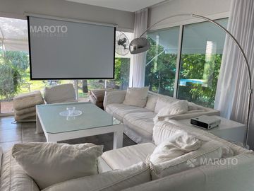 CASA EN VENTA EN BARRIO EL CANTON  – MAROTO PROPIEDADES
